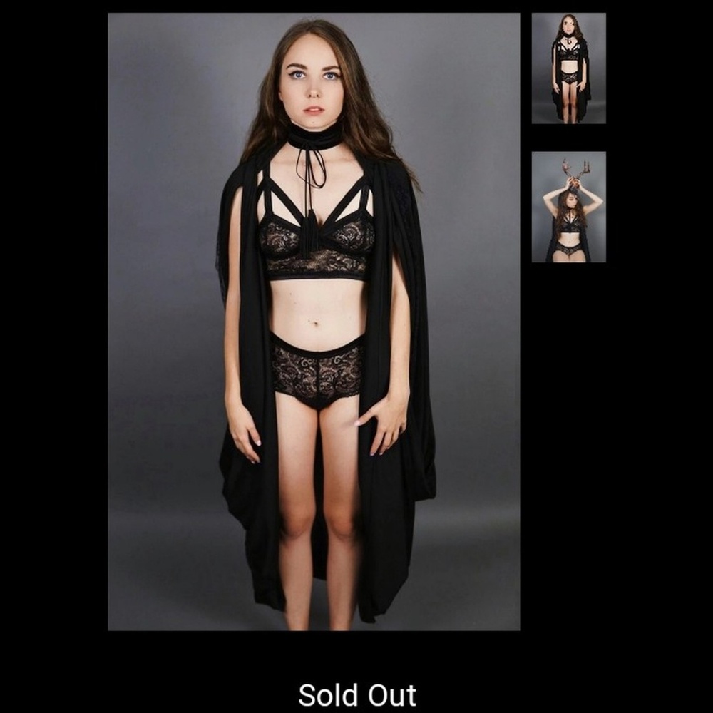 Pretty Cult Cape